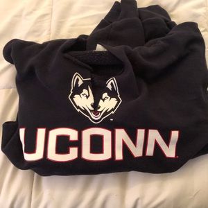 UConn huskies sweatshirt!
